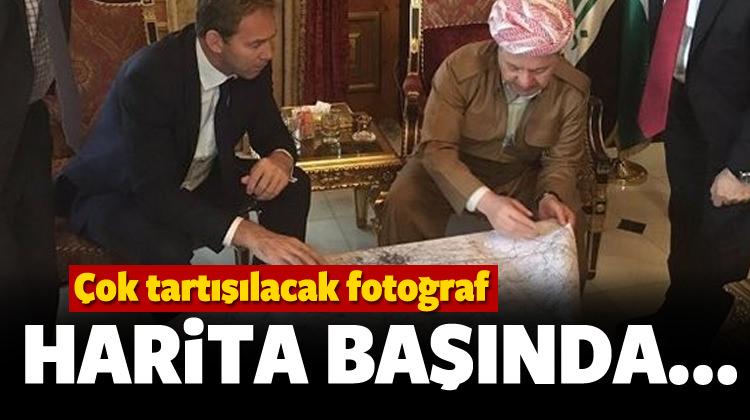 Çok tartışılacak fotoğraf: Harita başında...