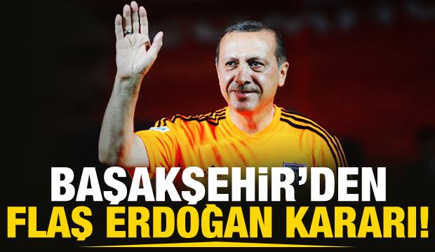 Şampiyon Başakşehir kupasını aldı!