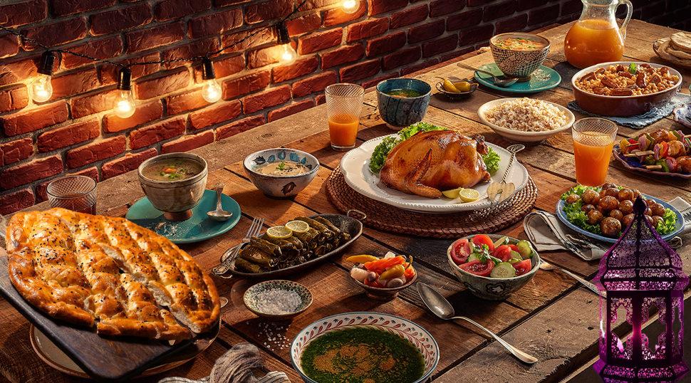 Ramazanda şık bir iftar sofrası i&ccedil;in p&uuml;f noktaları