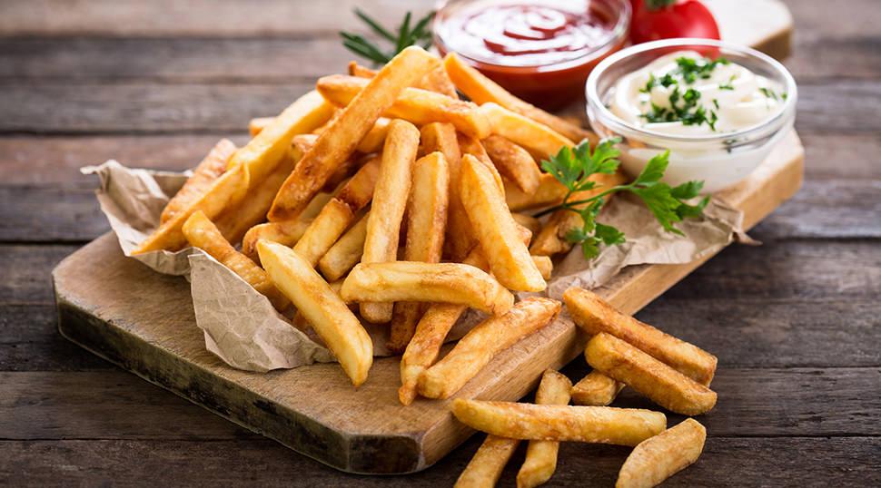 Patates kızartması kilo aldırır mı ve diyette yenir mi? 1 tabak patates kızartması kaç kalori?