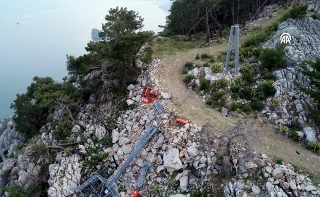 Antalya'daki teleferik kazası enkazı havadan görüntülendi