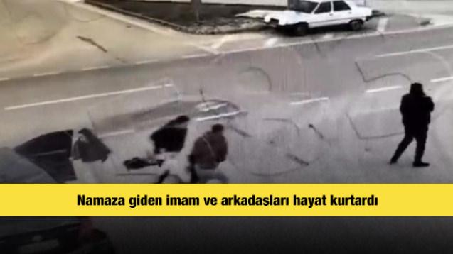 Namaza giden imam ve arkadaşları hayat kurtardı