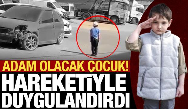 Adam olacak çocuk: İstiklal Marşı'nı duyunca saygı duruşuna geçti