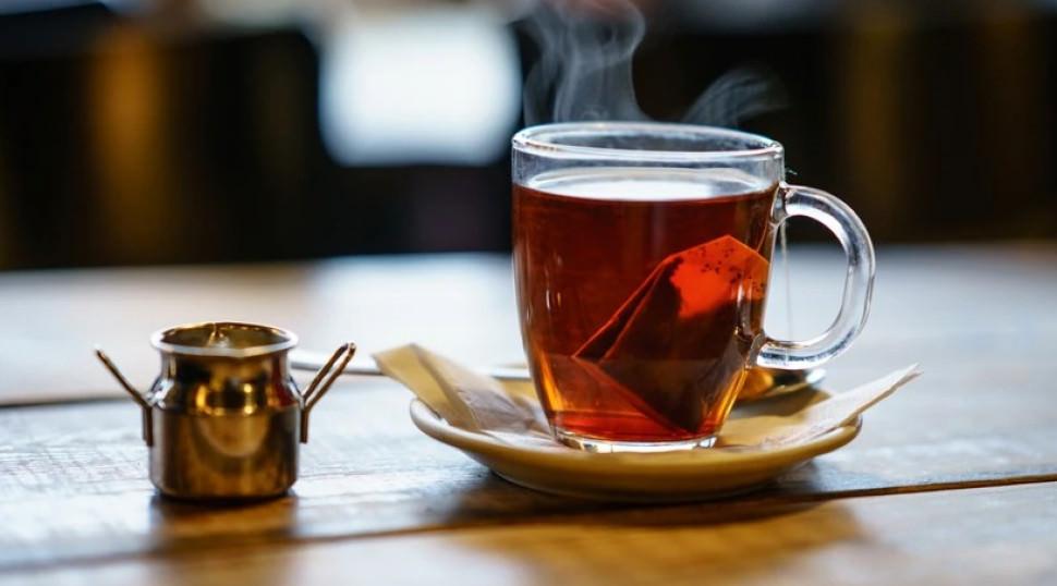 Bitki çayı içerek kilo vermek isteyen genç ölümden döndü!