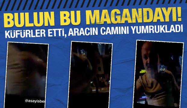 İstanbul'da trafikte tartıştığı kişinin aracını yumrukladı