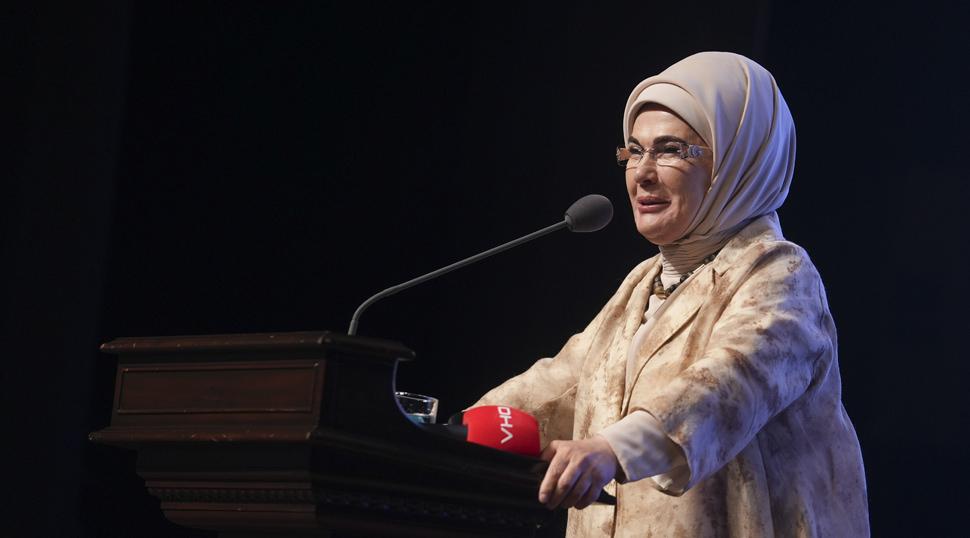 Emine Erdoğan'dan şehitlere taziye mesajı
