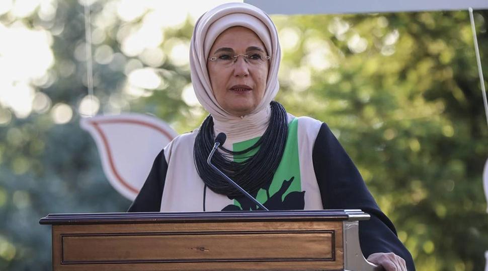 Emine Erdoğan’dan 1316 yıllık ulu zeytin ağacı ve doğa için çağrı