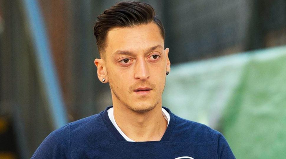 Mesut Özil'den yürek burkan sözler! 