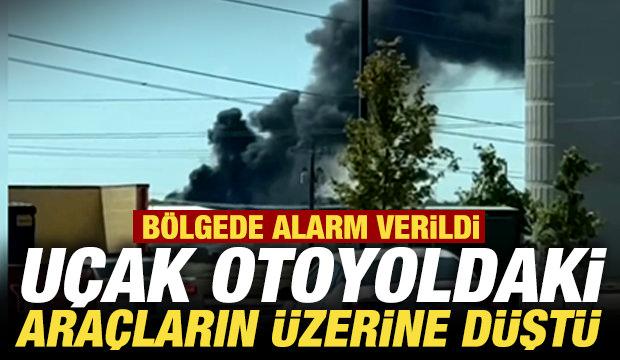 ABD'de sıcak saatler! Uçak otoyoldaki araçların üzerine düştü! Bölgede alarm verildi