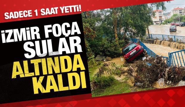 Foça 1 saat süren yağmurun ardından sular altında kaldı
