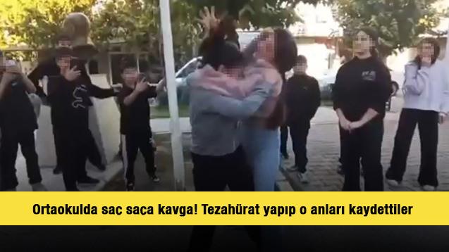Ortaokulda saç saça kavga! Tezahürat yapıp o anları kaydettiler 