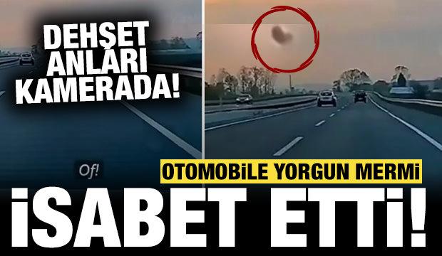 Seyir halindeki araca yorgun mermi isabet etti: Dehşet anları kamerada!
