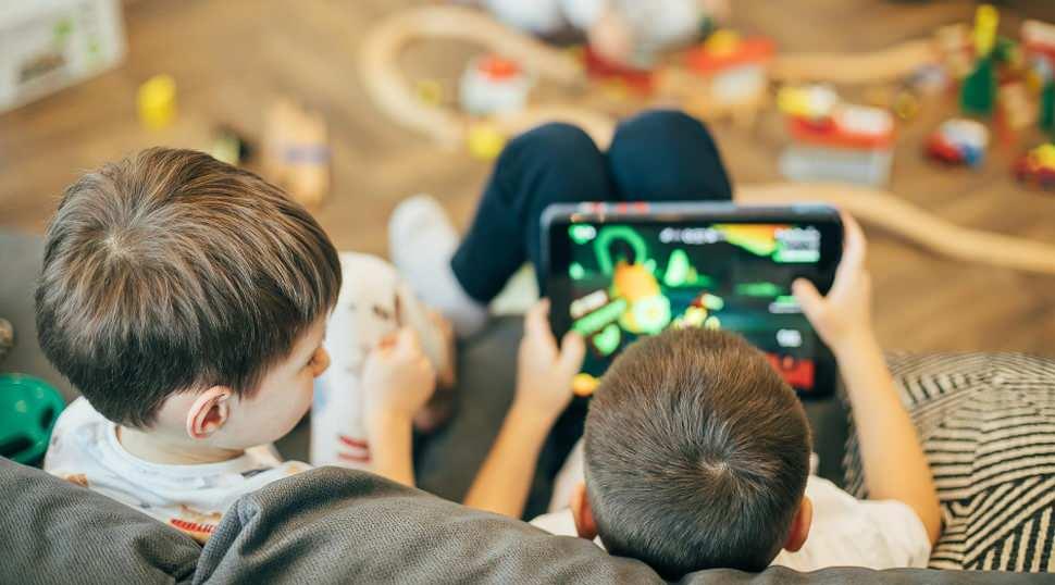 &Ccedil;ocuklarda ekran kullanımı başarı d&uuml;ş&uuml;ş&uuml;ne yol a&ccedil;ıyor