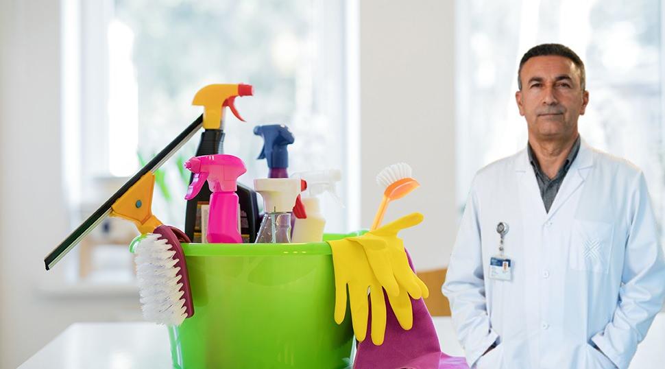 İ&ccedil; hastalıkları uzmanı uyardı: Temizlikte kullanılan kimyasallar &ouml;l&uuml;me sebebiyet veriyor