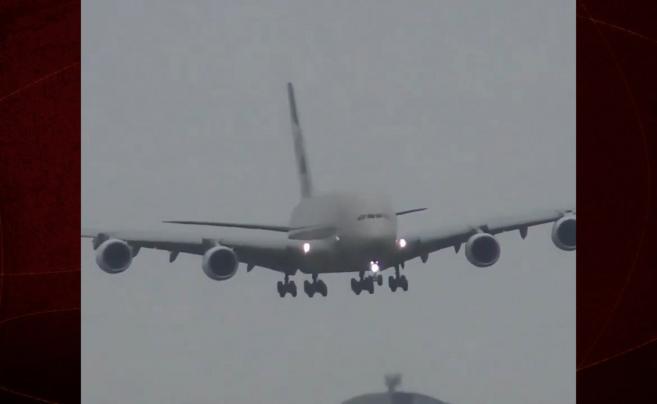  PSG u&ccedil;ağında korku dolu anlar! Pilotun ustalığı kazayı &ouml;nledi