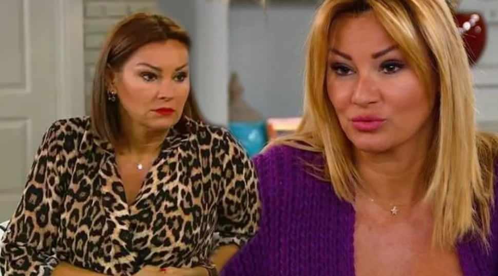 Pınar Altuğ kendisinden para isteyen takip&ccedil;isine isyan etti