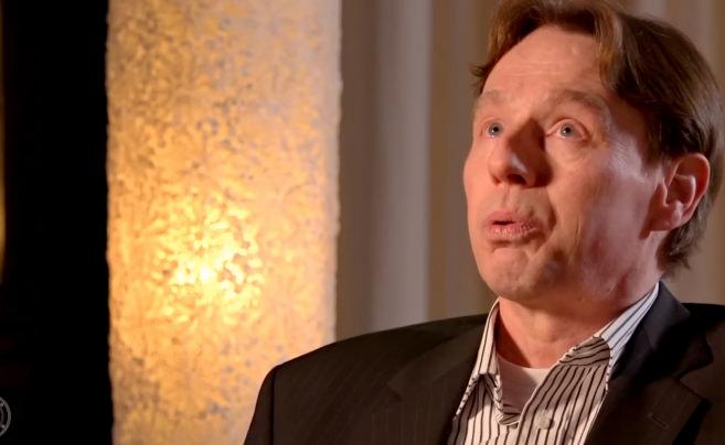 Batı medeniyetinin &ccedil;&ouml;k&uuml;ş&uuml;n&uuml; eski bankacı itiraf etti "&Ccedil;ocuk kurban etmemi istediler..."