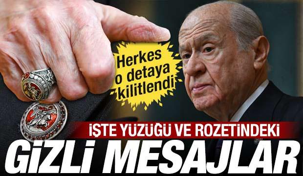 Herkes o detaya kilitlendi: İşte Bah&ccedil;eli'nin y&uuml;z&uuml;ğ&uuml; ve rozetindeki gizli mesajlar