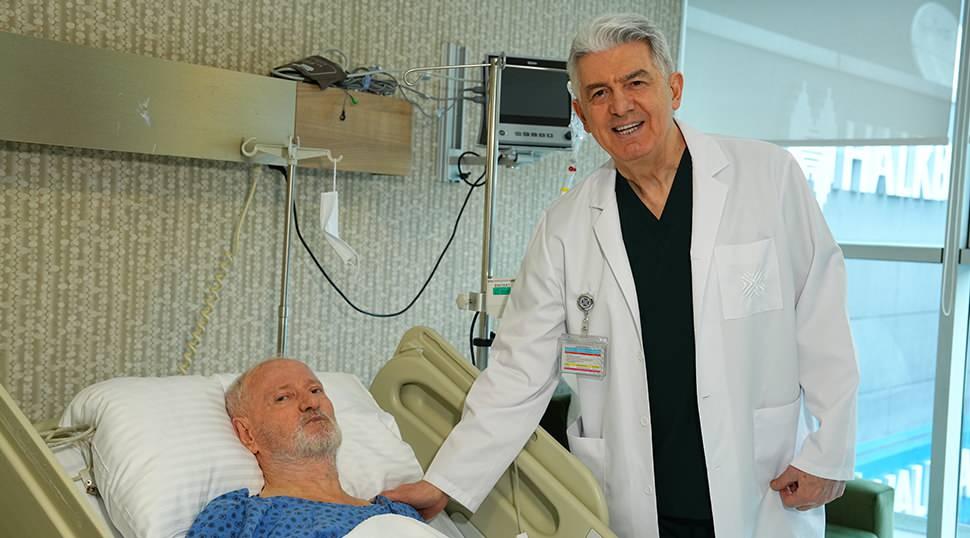 Tıpta ender vaka: 12 Santimlik Anevrizma kapalı y&ouml;ntemle tedavi edildi