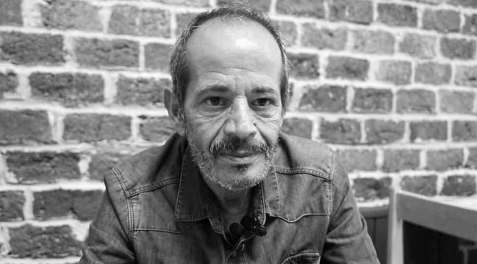 Edebiyat d&uuml;nyası yasta: Yazar B&uuml;lent Aky&uuml;rek vefat etti!