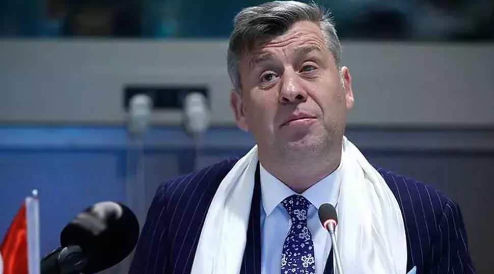 Metin Şent&uuml;rk'ten 'Laiklik' bildirisine sert tepki: 'Utanmıyor musunuz?'