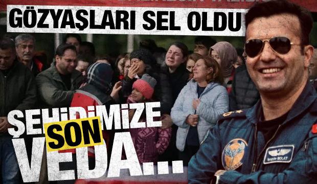 Balıkesir'de d&uuml;şen F-16'da şehit olan Binbaşı İbrahim Bolat i&ccedil;in cenaze t&ouml;reni