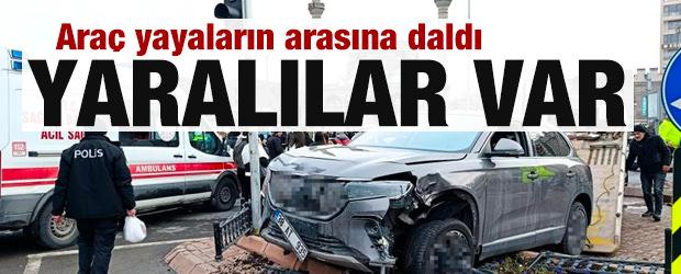  Kayseri'de ara&ccedil; yayaların arasına daldı