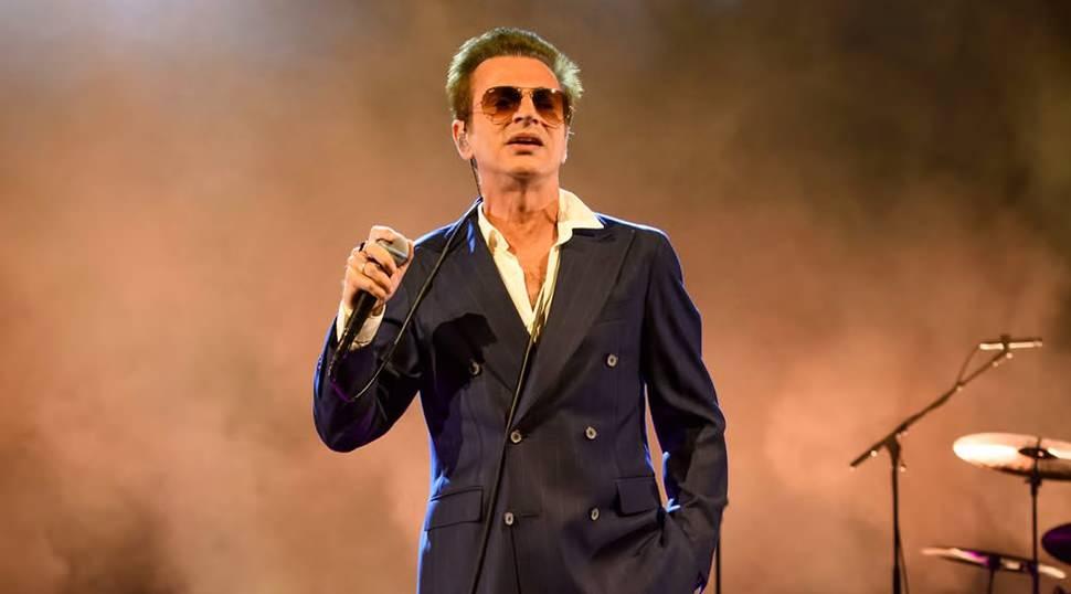 Teoman canlı performansı alay konusu oldu!