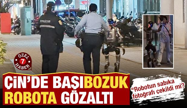 &Ccedil;in&rsquo;de yaşlı kadını taciz eden robota polis m&uuml;dahale etti! 