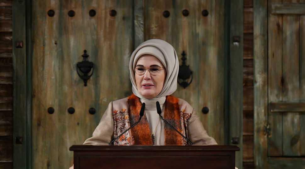 Emine Erdoğan, onursal başkanı olduğu dernek ve vakıfların temsilcileriyle buluştu