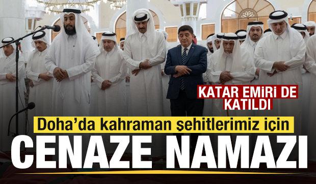 Kahraman şehitlerimiz i&ccedil;in Doha'da cenaze namazı! Katar Emiri de katıldı