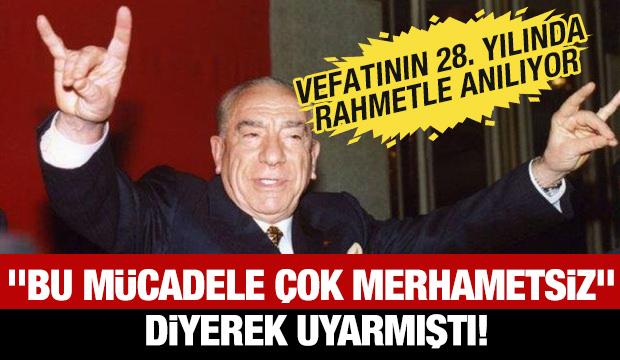 Alparslan T&uuml;rkeş kimdir?