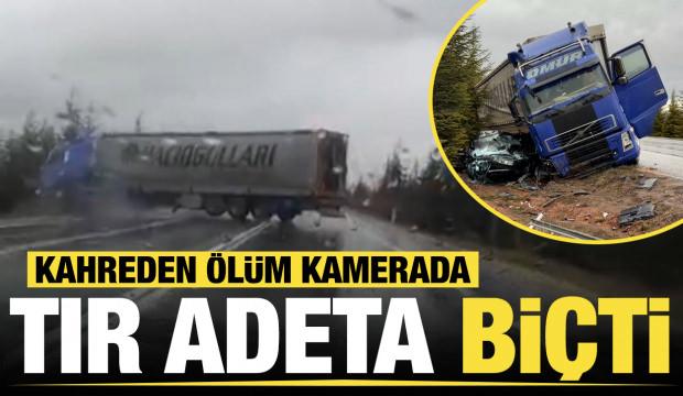 Kaygan yolda savrulan TIR dehşet sa&ccedil;tı!