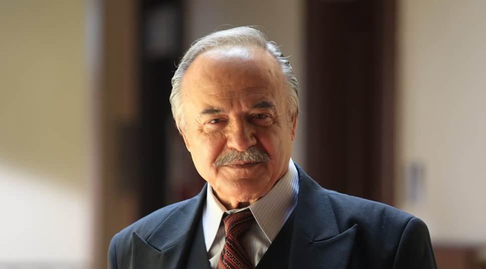 Rol&uuml; i&ccedil;in kilo aldı! 80 yaşındaki &Ccedil;etin Tekindor'un son hali g&uuml;ndem oldu