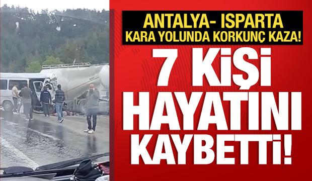 Isparta-Antalya karayolunda katliam gibi kaza! &Ccedil;ok sayıda &ouml;l&uuml; var