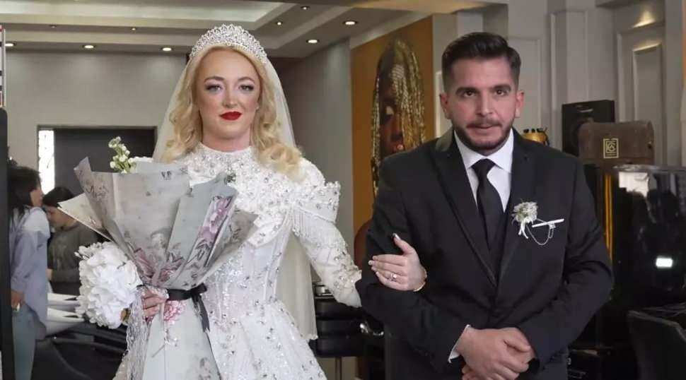 Tatilden evlilik yoluna: İsko&ccedil;ya'dan Van'a gelin geldi!