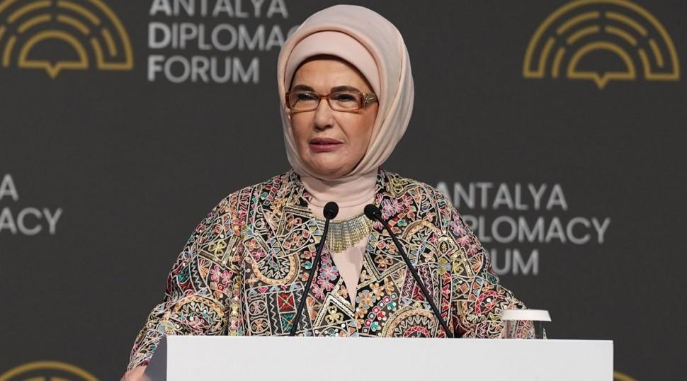 Emine Erdoğan'dan Antalya Diplomasi Forumu'na ilişkin videolu paylaşım