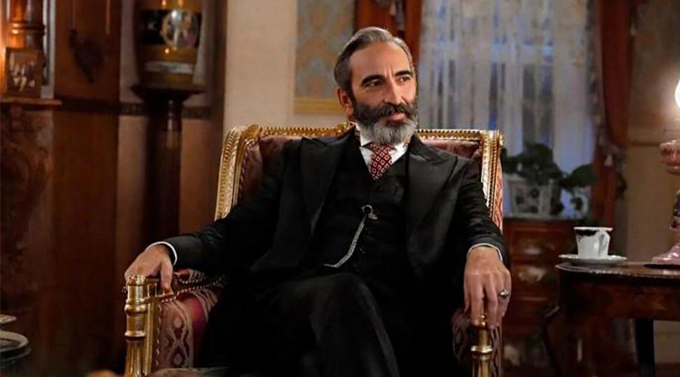 Adı şiddet iddialarına karışmıştı! Diziden apar topar &ccedil;ıkarıldı