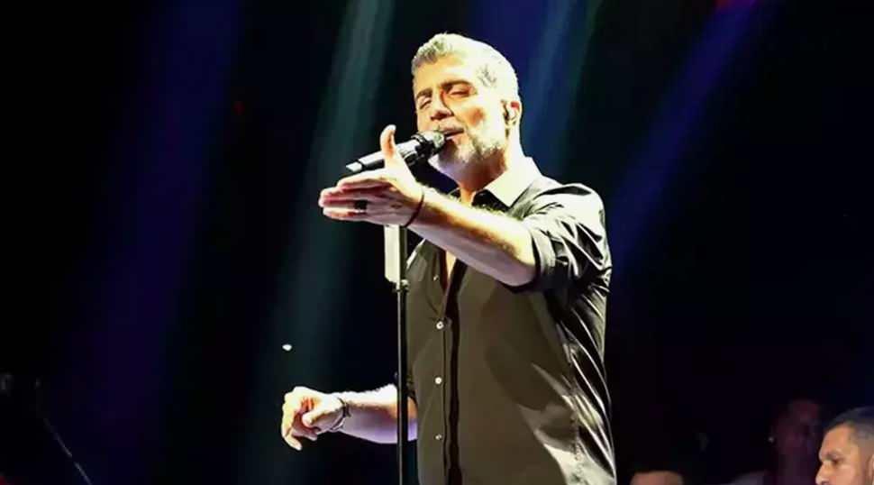 &Ouml;zcan Deniz'e doğum g&uuml;n&uuml; partisinde &ouml;denen &uuml;cret dudak u&ccedil;uklattı! 