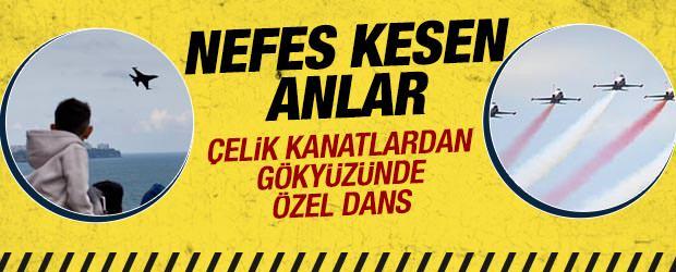 23 Nisan coşkusu g&ouml;ky&uuml;z&uuml;ne taşındı: SOLOT&Uuml;RK ve T&uuml;rk Yıldızları&rsquo;ndan g&ouml;rkemli g&ouml;steri