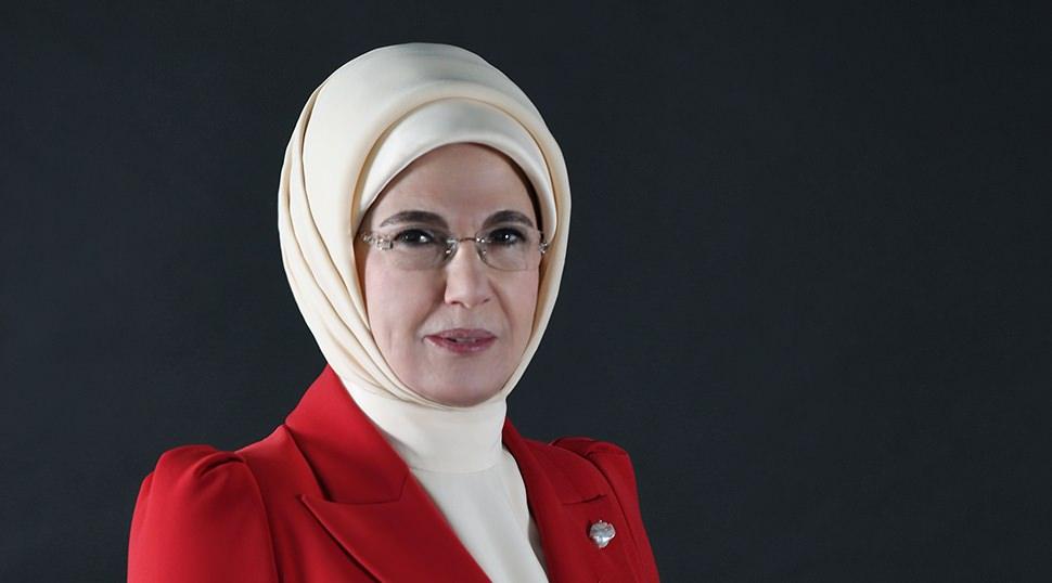Emine Erdoğan'dan 23 nisan mesajı