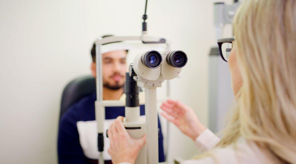 G&ouml;zl&uuml;k ve lens tarih oluyor: Lazerle kalıcı &ccedil;&ouml;z&uuml;m