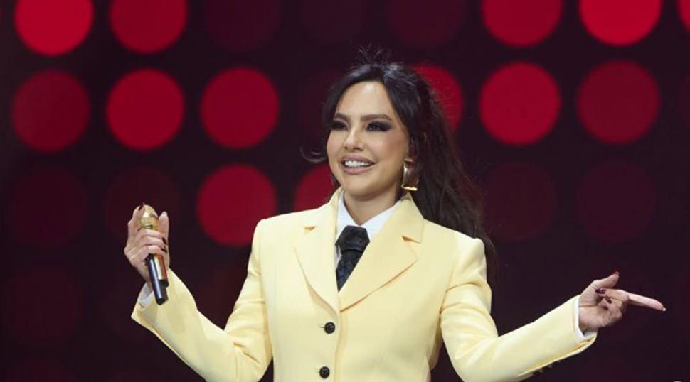 Y&uuml;z&uuml;n&uuml; gerdiren Ebru G&uuml;ndeş'in &ouml;dediği fiyat g&uuml;ndem oldu! 