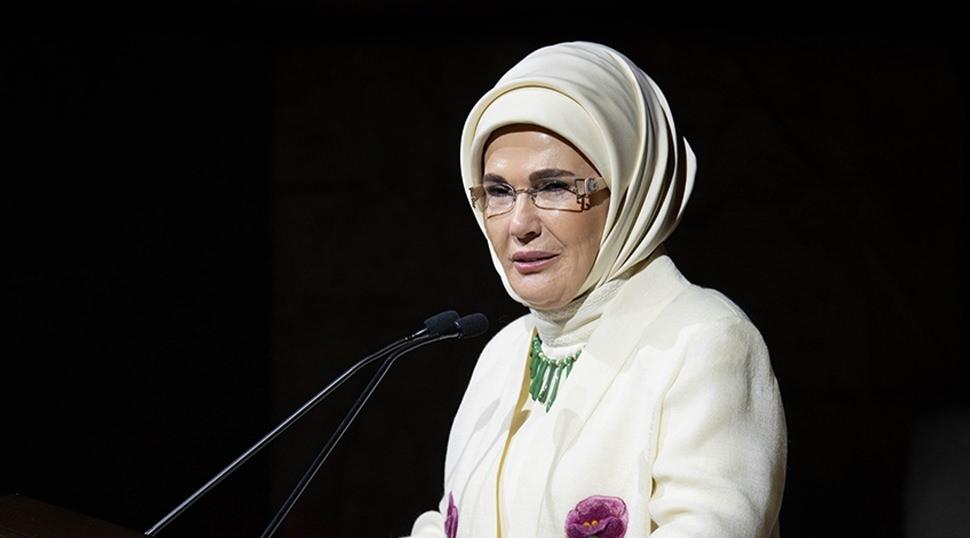 Emine Erdoğan'dan 5 Mayıs 'D&uuml;nya Ebeler G&uuml;n&uuml;' mesajı!