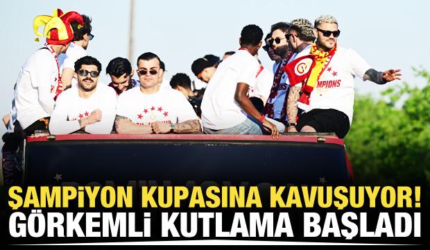 Galatasaray &uuml;st &uuml;ste 4. şampiyonluğunu kutluyor!