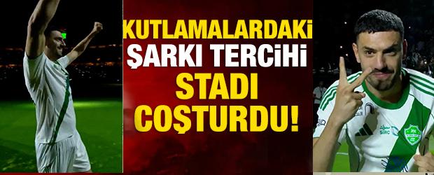 Merih Demiral kupa t&ouml;reninde &ldquo;&Ccedil;ırpınırdı Karadeniz&rdquo; par&ccedil;ası ile stadyumu coşturdu