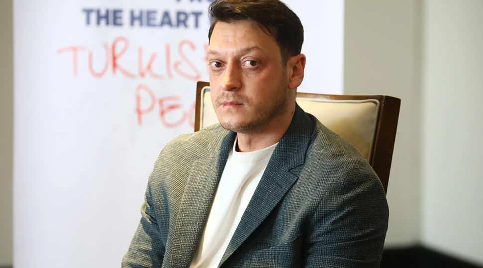 Mesut &Ouml;zil kızı i&ccedil;in d&uuml;nyanın &ouml;b&uuml;r ucuna umut oldu!