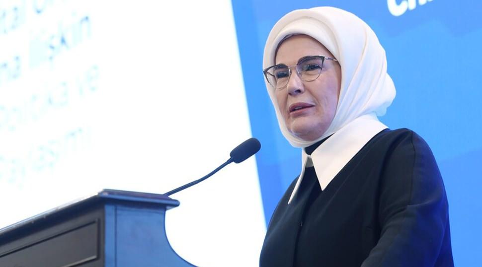 Emine Erdoğan'dan bu sene ilk kez kutlanan Milli Aile Haftası mesajı!