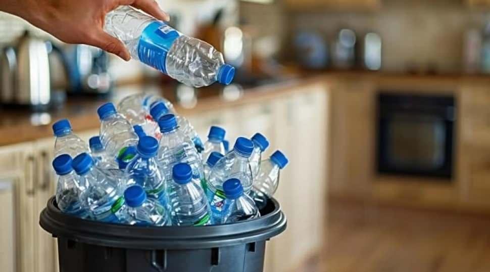 4 Bin pet şişeden devrimsel ev: Atık plastikler yuva oldu!