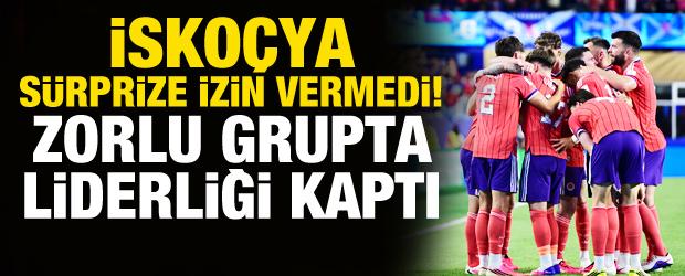 D&uuml;nya Kupası'nda s&uuml;rprize izin vermediler! Tek golle liderliği kaptılar